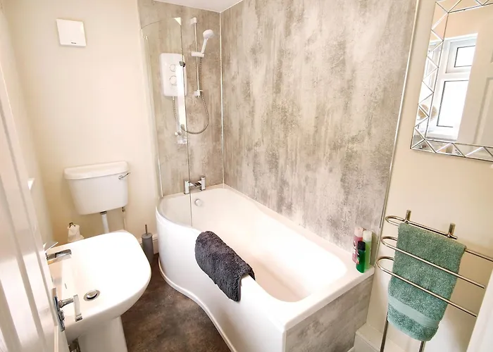 Apartment Douglas House, Near Hospital, Attractive And Comfy 2 Bedroom House With Enclosed Yard To Rear Carlisle (Cumbria)